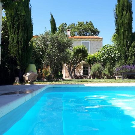 Le Mas Du Chemin : Mas Typique Des Alpilles Paradou Kültér fotó