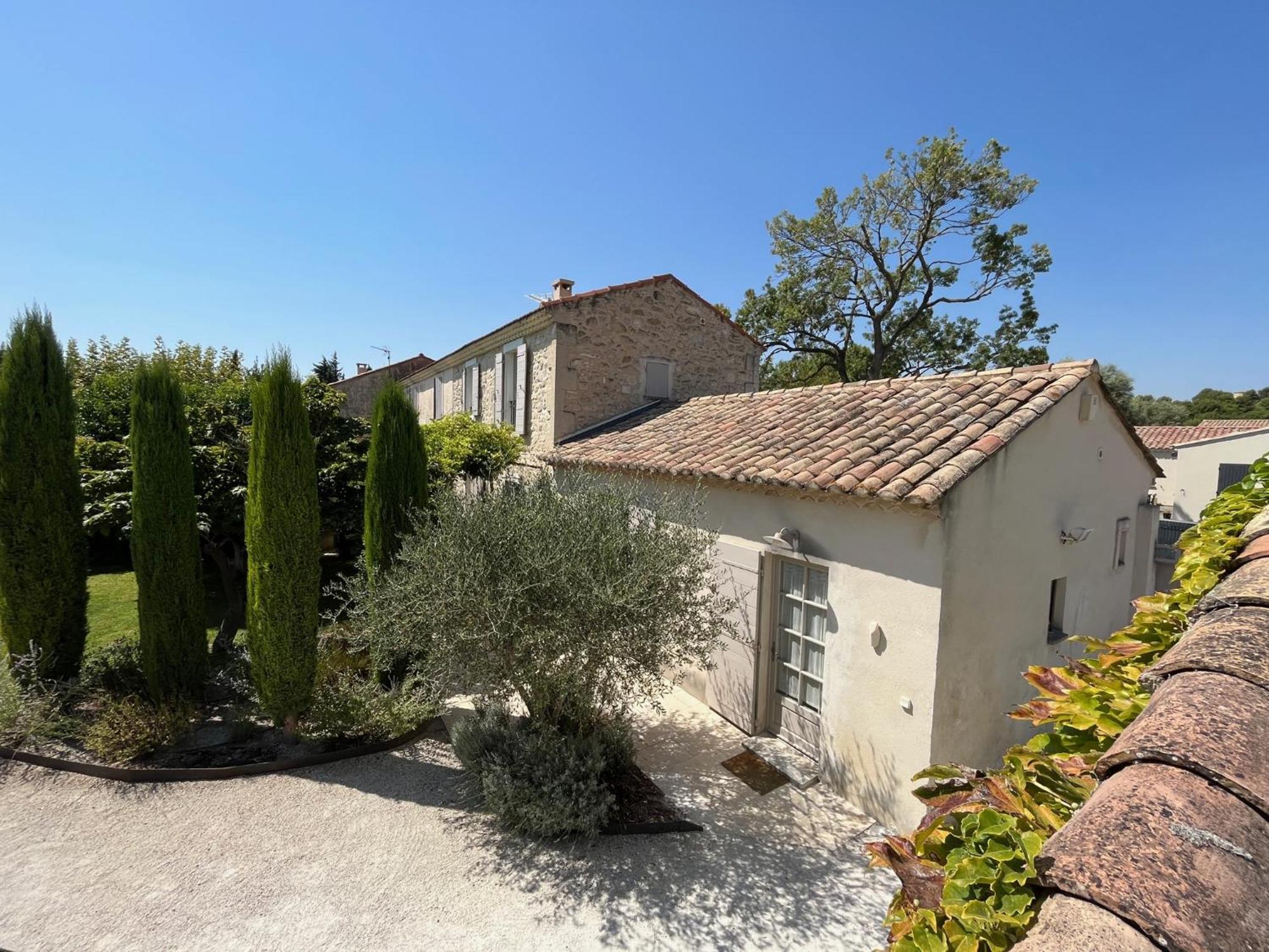 Le Mas Du Chemin : Mas Typique Des Alpilles Paradou Kültér fotó